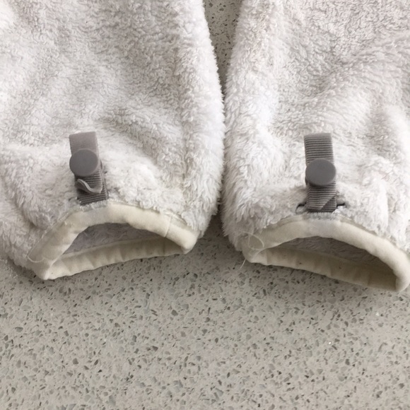 North Face white fleece jacket - Picture 6 of 6